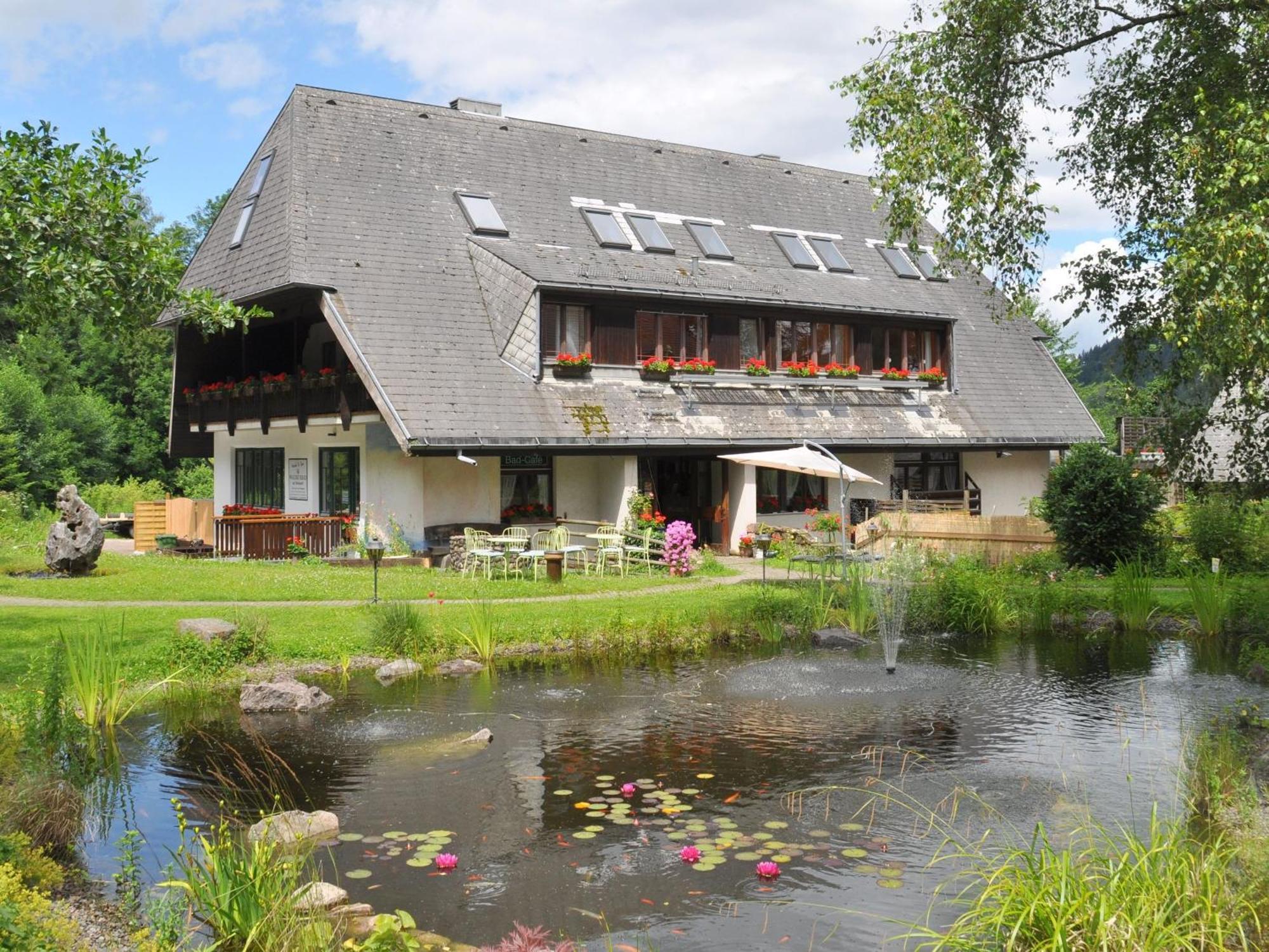 Hostel Waldblick Friburgo de Brisgovia Exterior foto