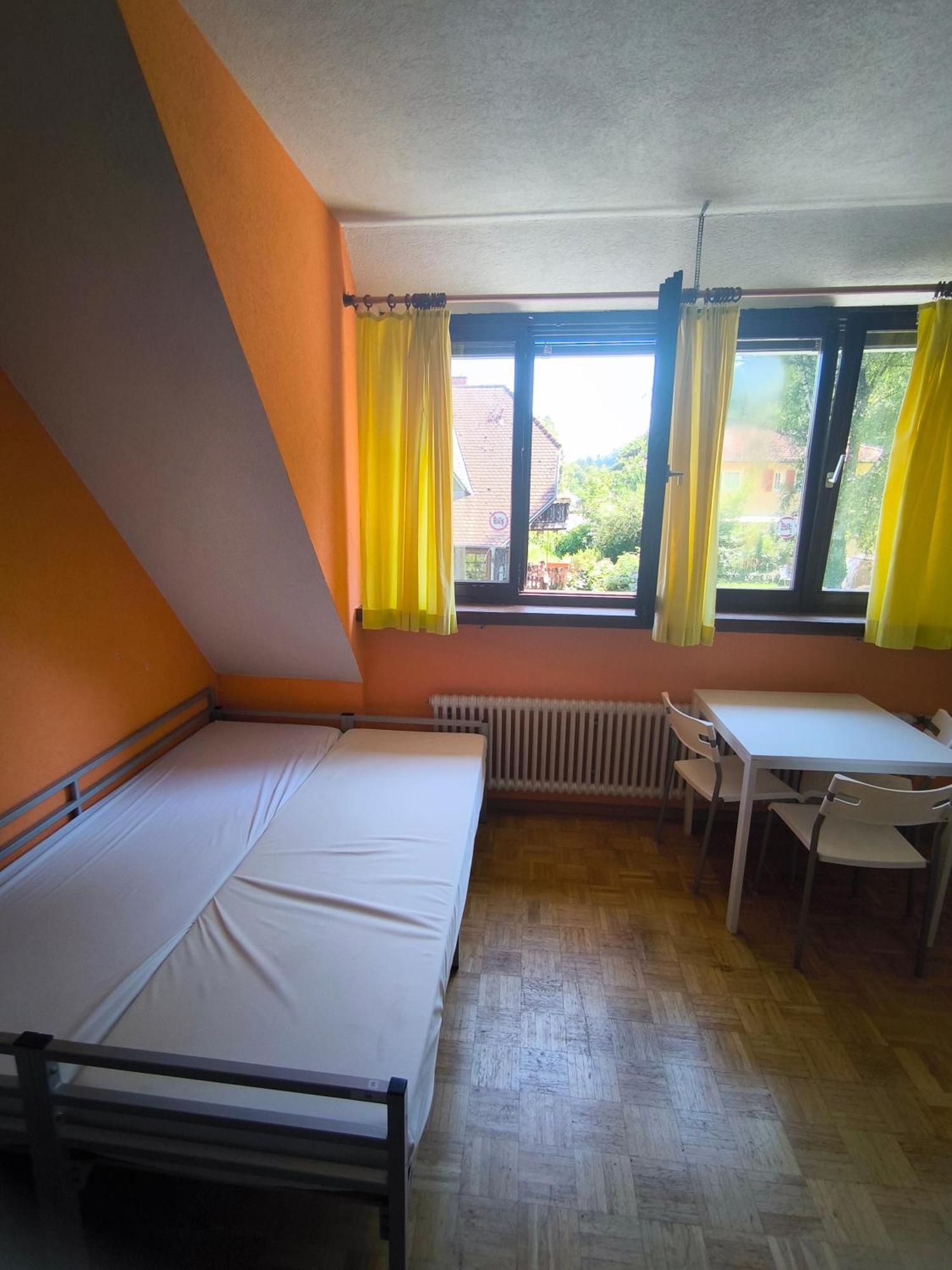 Hostel Waldblick Friburgo de Brisgovia Exterior foto